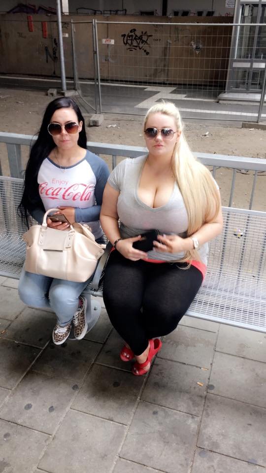 Busty Lind@V #ypPyJaOc