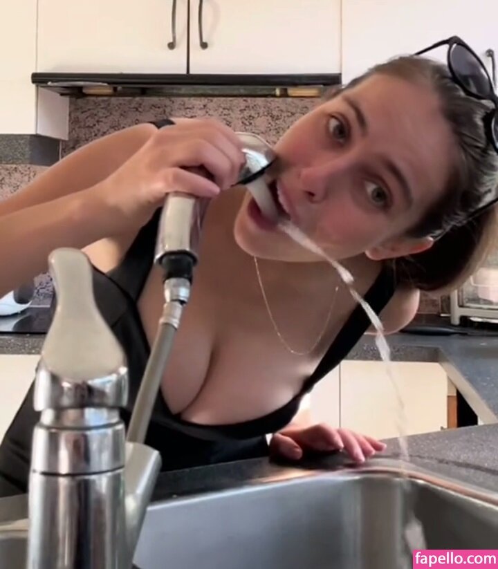 🇨🇦 Kimmi canadiense Totona #00FWFtxr