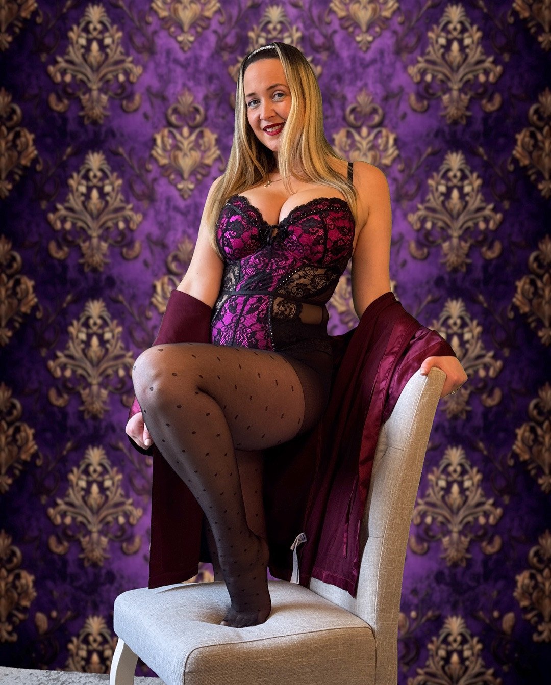 Miss Adara Wearing Tights #AX7kIGMR