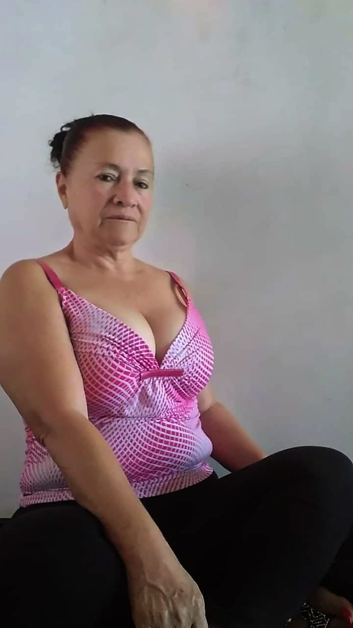 Luz - Mature Feet Latina #qTXfpMJt