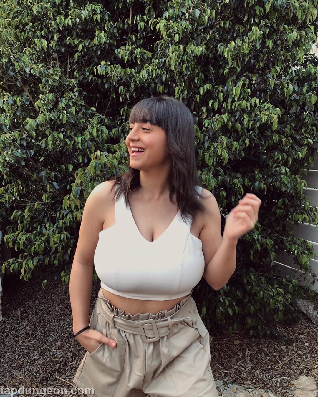 Shiraz Vakil – Busty Israeli Insta Thot #whDMNXxD