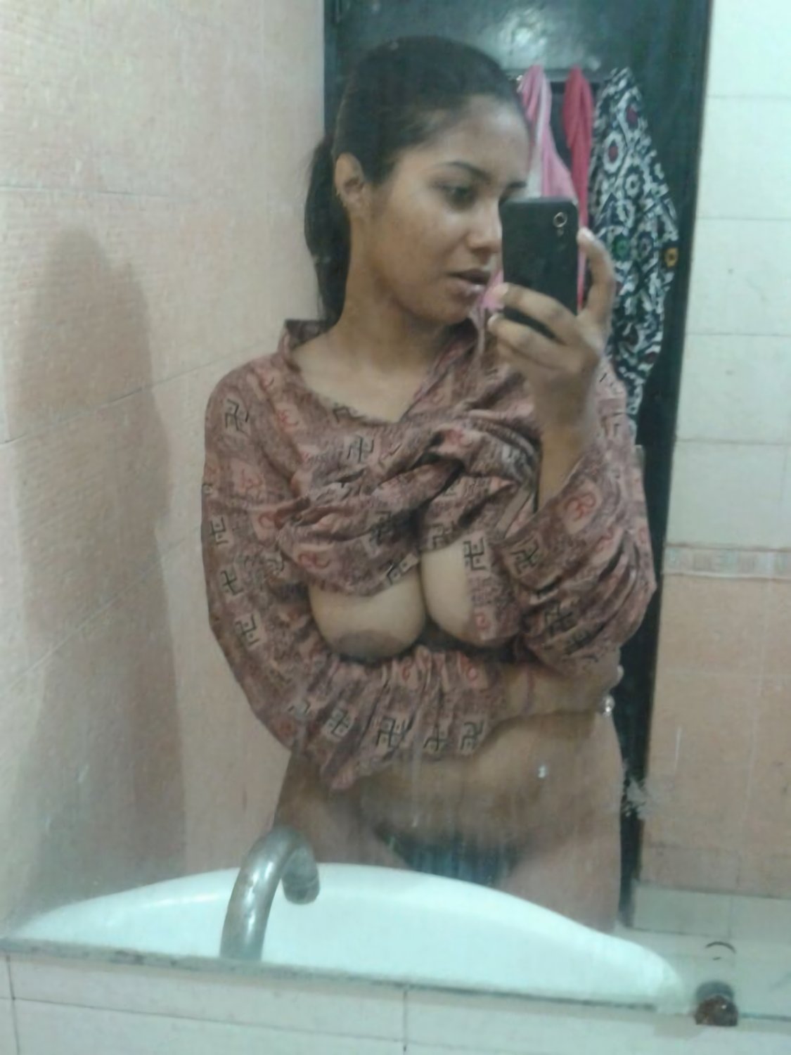 Vidushi Singh Suryavanshi aka Mogambo nudes leaked #EMH2OW2D